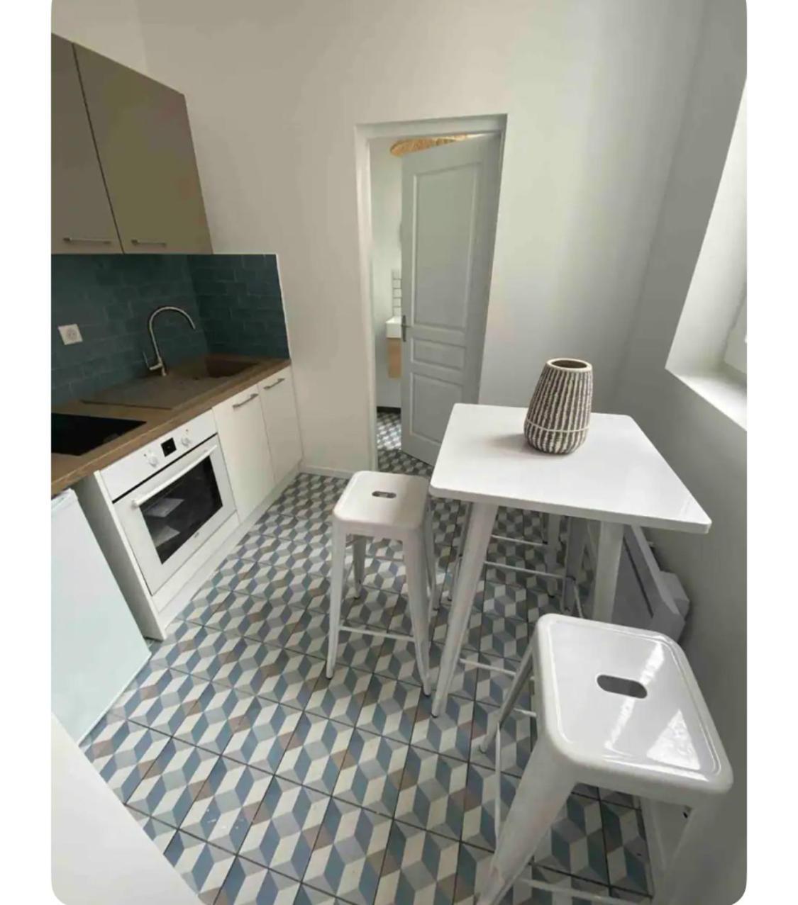 Appartements Proche Gare Амиен Екстериор снимка